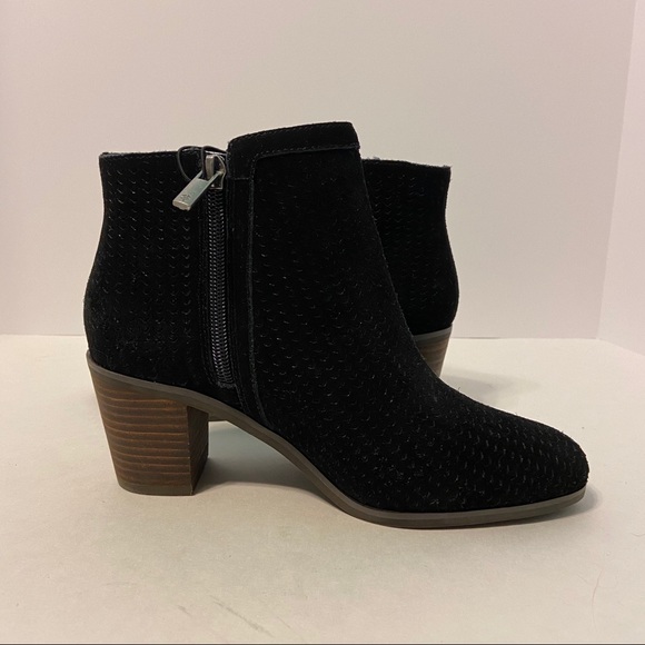 NWOT Lucky Brand Petre Perforated Suede Bootie - Picture 3 of 15